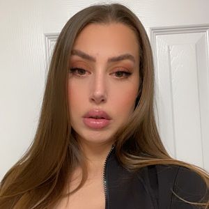 Meet your Posher, Justine